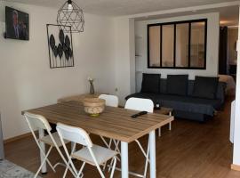 appartement dans maison basque, жилье для отдыха в городе Mouguerre
