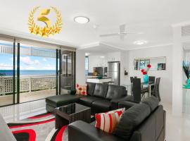 Cairns Luxury Waterfront Apartment, מקום אירוח ביתי בקיירנס