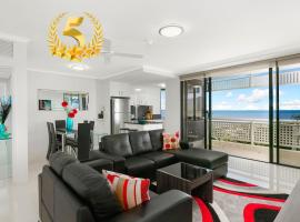 Cairns Luxury Seafront Apartment, hotel i Cairns