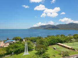 Cairns Ocean View Apartment, hotel in zona Cairns Hospital, Cairns