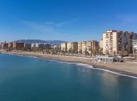 4 Bedroom Cozy Apartment In Málaga
