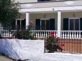 Kouros apartment, Agios Nikolaos, Petriti, beach rental sa Ágios Nikólaos