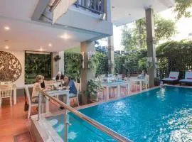 King Grand Boutique Hotel