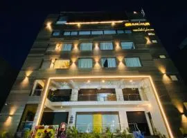 Hotel SS Grandeur