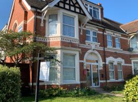 Waverley B & B, παραλιακό ξενοδοχείο σε Minehead