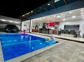 Casa exclusive salinas PRIME, hotel with pools in Flora