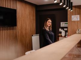 Hotel Ariata, hotel near Suceava International Airport - SCV, Scheia