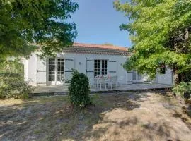 SANGUINET Jolie maison 2 chambres avec jardin proche Lac classé 2 étoiles