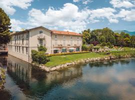 Hotel Il Corazziere, hôtel avec parking à Merone