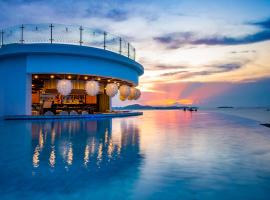 Royal Cliff Beach Terrace Pattaya โรงแรมใกล้ ท่าเรือบาลีฮาย ในพัทยาใต้