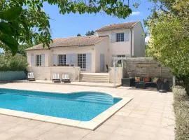 Beautiful Home In Thézan-Lès-Béziers