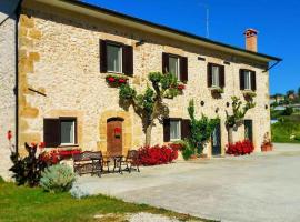 Casa Vacanze Minula - Indipendent Country House, hotel cu parcare din Carnello