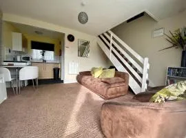 Cosy and Comfortable Holiday Chalet 10 minutes walk to the beach, Norfolk