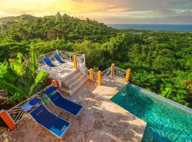 Vieques Villa Gallega - Oceanview w/Infinity Pool, hotell i Vieques