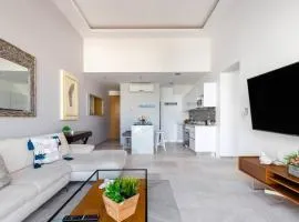 Luxury Penthouse and Private Rooftop pool on 5ta Avenida