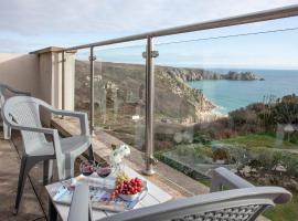 Cove View, pet-friendly hotel in Porthcurno