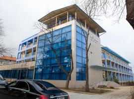Hotel Astrea, ξενοδοχείο σε Hisarya