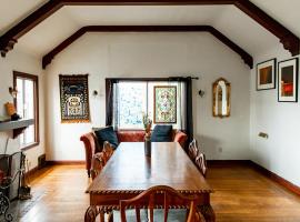 Beautiful, Historic Family Home near Lake Merritt, hotel barato en Oakland