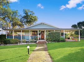 Midnight's Promise - Promise 1, hotel en Lovedale