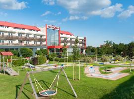 All in Red Thermenhotel, hotel in Lutzmannsburg