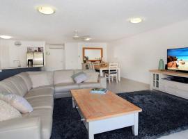 Unit 2 Point Break, hotel with parking in Yaroomba