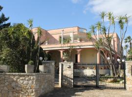 Villa la Bifora by Salento com, habitación en casa particular en Castrignano del Capo