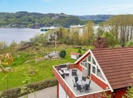 Gorgeous Apartment In Lyngdal With Kitchen