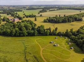 Wild Meadow, Lodge Farm, East Raynham, luxury tent in Fakenham