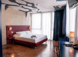 K MODERN HOTEL, hotell i Peschiera del Garda