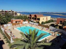 Gruissan studio aux Amarines au bord de la plage du Grazel