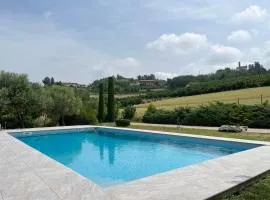 Villa Poggio, flat with swimming pool
