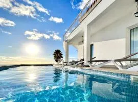 Villa Acacia