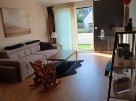 Grand Appartement 2P dans immeuble PMR, ξενοδοχείο σε Guidel