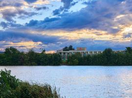 Washington Dulles Airport Marriott, hotel cerca de Aeropuerto internacional de Washington Dulles - IAD, 