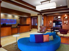 Fairfield Inn and Suites Columbus Polaris، فندق في Polaris، كولومبوس