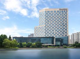 Sheraton Shanghai Jiading Hotel, hotell i Jiading