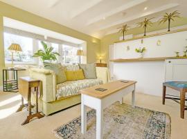 Palm Tree Cottage, hotel a Fishbourne