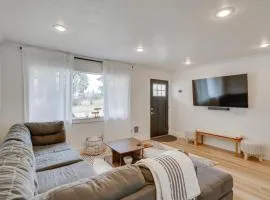 Vancouver Vacation Rental 16 Mi to Portland!