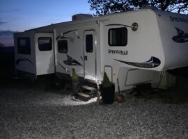 5th Wheel Trailer, holiday park in Bere Alston