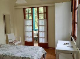 Argo rooms, hotel in Agios Nikitas