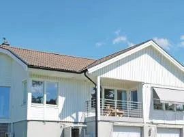 Amazing Home In Västra Frölunda
