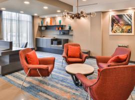 Fairfield Inn & Suites by Marriott Raleigh Cary – hotel w mieście Cary