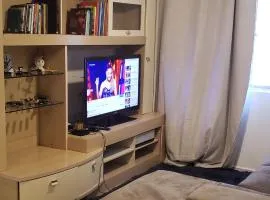 Quarto em Apartamento Centro