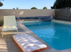 B and B chambres d’hôtes 24 h du Mans et Le Mans Classic, hotel in Sargé Les Le Mans 