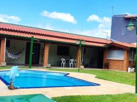 Casa dos Villares: Águas de São Pedro'da bir havuzlu otel