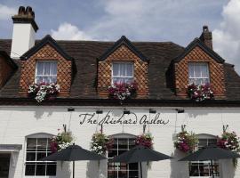 The Richard Onslow, bed and breakfast a Cranleigh
