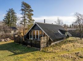 Stunning Home In Skjern With Wifi And 2 Bedrooms, hotel i Skjern