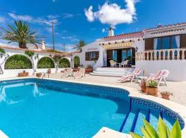 Casa Honiol, private and spacious villa with sea views