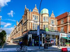 Holiday inn Express London-Hammersmith, an IHG Hotel, hotel v destinaci Viby