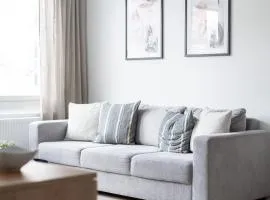 Modern 2BR Apartment with Balcony & Central Location - Hosted by 2ndhomes